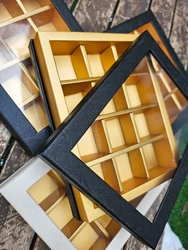 קופסת פרלינים מהודרת 12 יחידות