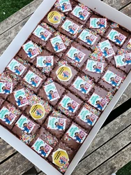 עוגת גן מחולקת