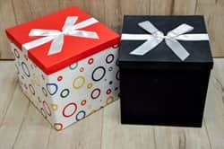 קופסת קרטון עם סרט סטן