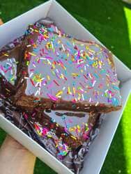 עוגת שוקולד כמתנה