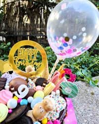 בלון קונפטי