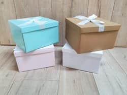 קופסת קרטון עם סרט סטן L